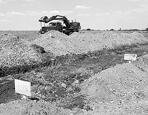 О рытье могил для украинских военных впрок