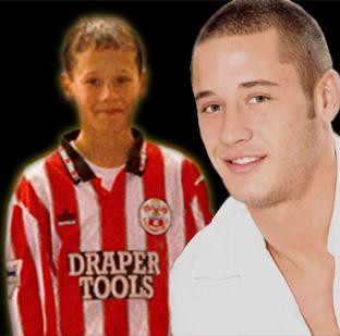 «Часто спрашивают, ревную ли я жену, когда она спит с другими мужчинами». Футболист пришел к успеху в порно