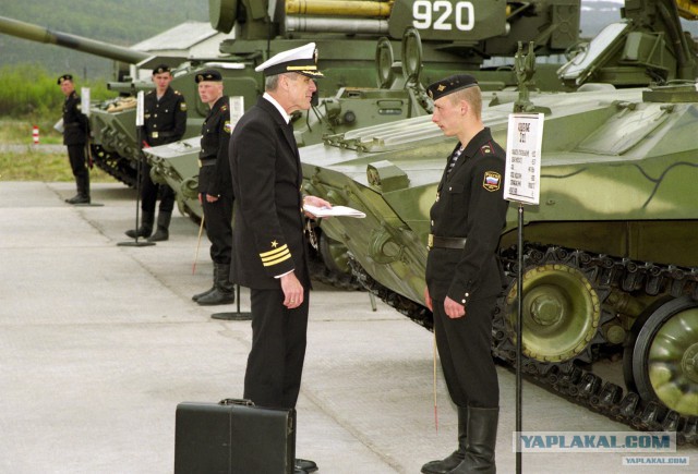Военные атташе в 61-й бригаде. 2003 год