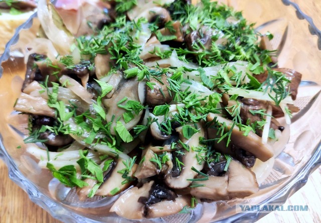 Быстромаринованные шампиньоны.