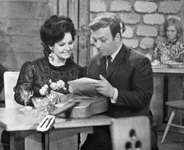 Импортный юмор: 55 лет назад состоялась премьера шоу «Кабачок «13 стульев»