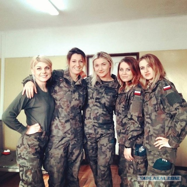 Барышни из войска польского