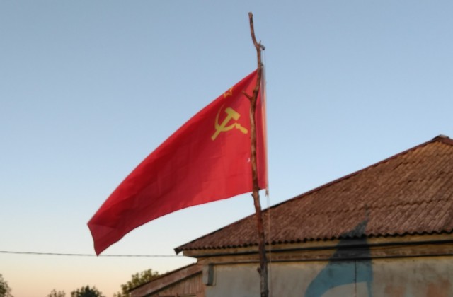 Экраноплан "Лунь" в Дербенте просто... брошен