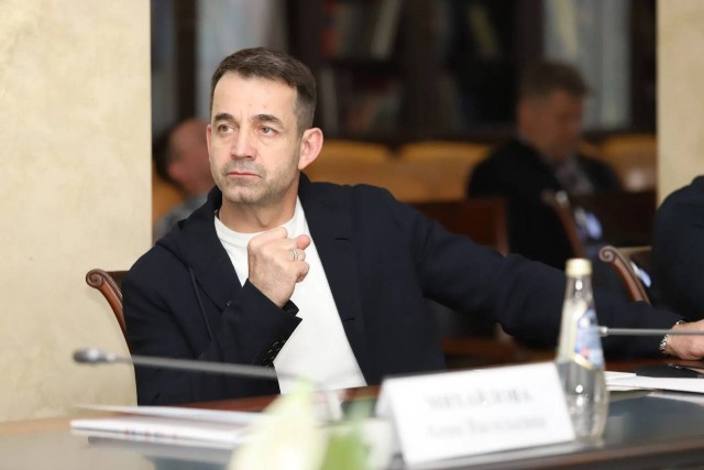 Православный депутат Дмитрий Певцов готовит депутатский запрос по ситуации с программой уроков «Разговоры о важном»