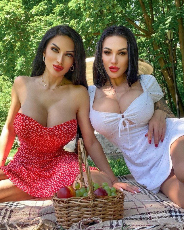 Летние красотки 2025 (часть 1)