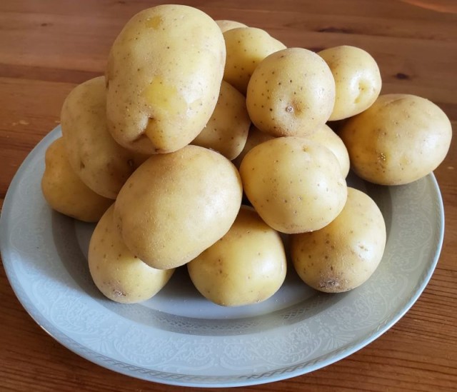Картофельный салат по-корейски.