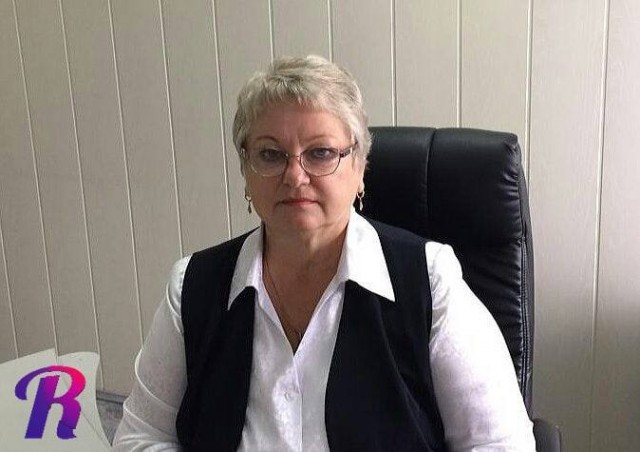 В Иркутской области директрису уволили после пикета НОДовцев. Она провинилась в том, что поддержала оппозиционного кандидата
