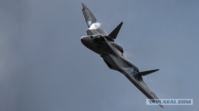 ВКС России получили новые истребители пятого поколения Су-57