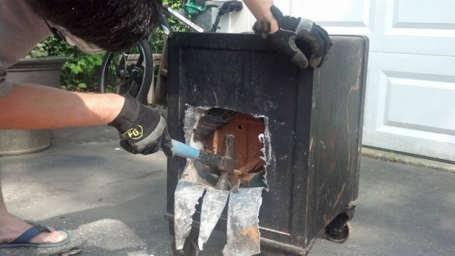 Какую тайну хранит сейф с 1930-ого года?