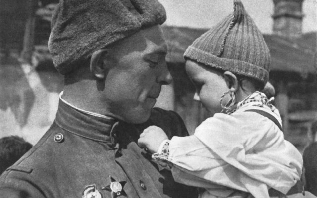 Фотографии второй мировой, многие цветные (фото)