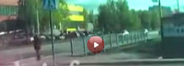 Сбил школьницу на переходе