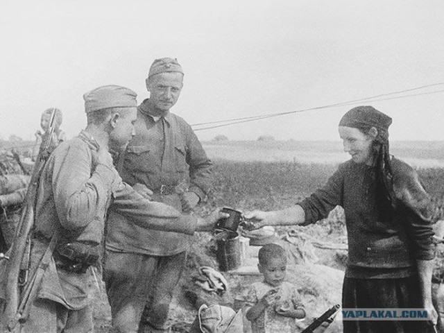 Фотографии второй мировой, многие цветные (фото)