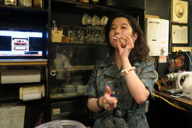 Неожиданные правила курения в Японии