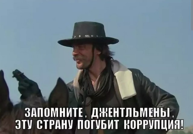 В карельской деревне Судалица обрушился пешеходный мост, который только в июле отремонтировали за 8,2 миллиона рублей