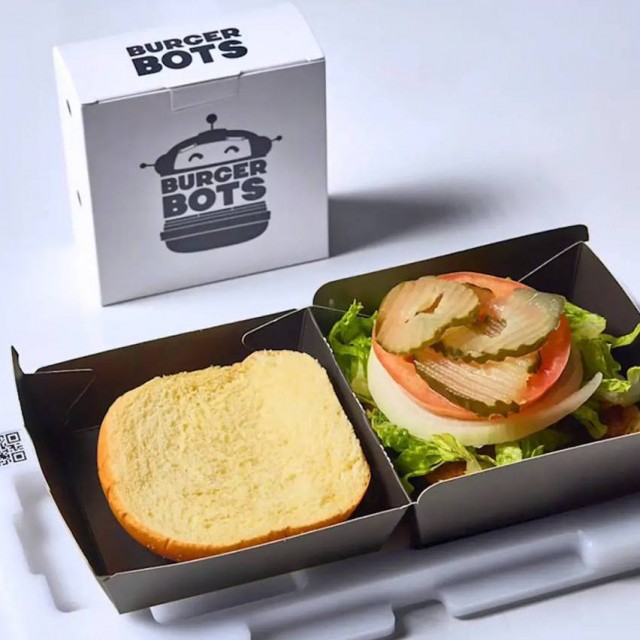 Ресторан, где все бургеры готовят роботы: в Силиконовой долине заработал проект Burgerbots