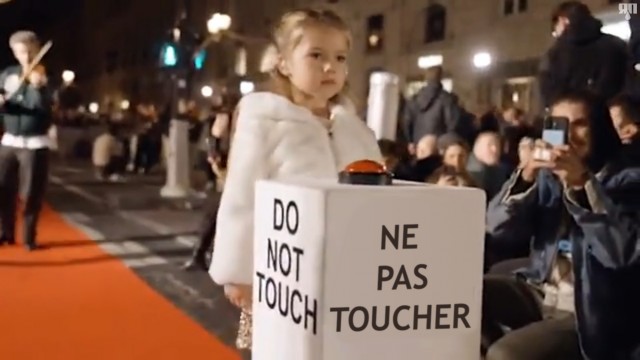 Христиане отмечают Рождество во Франции