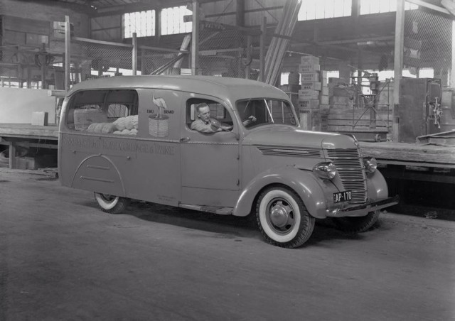 1931 Twin Coach Delivery Truck. Автопятница №157.