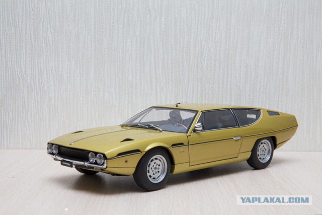 Lamborghini в масштабе 1:18