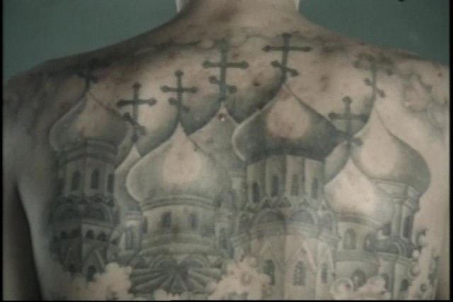 Самый пирсингованный человек в мире. Железный Рольф