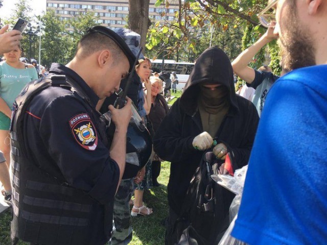 Что показывало российское телевидение, пока в Москве задерживали митингующих
