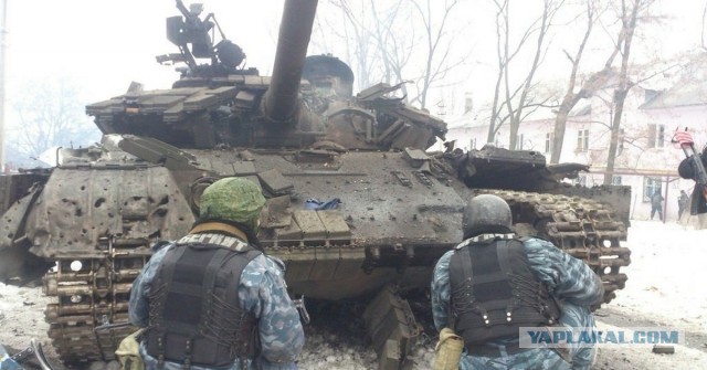 Расстрел танка из БМП-1 и БМП-2