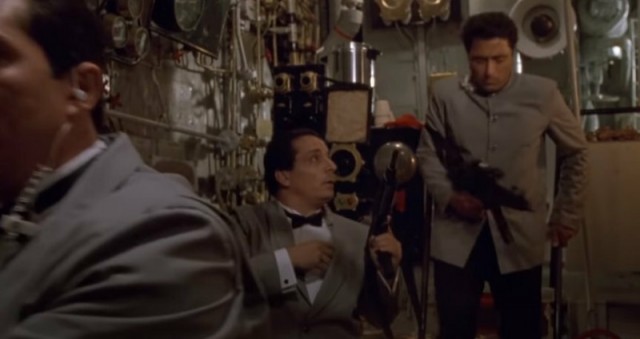 Нелепые моменты и киноляпы в фильме "В осаде", которые многие не заметили