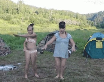 Гифки с девушками