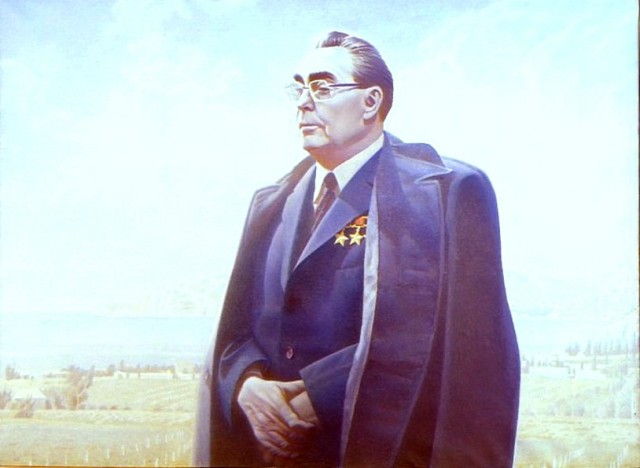 Кто, кто?! Ильич в пальто!