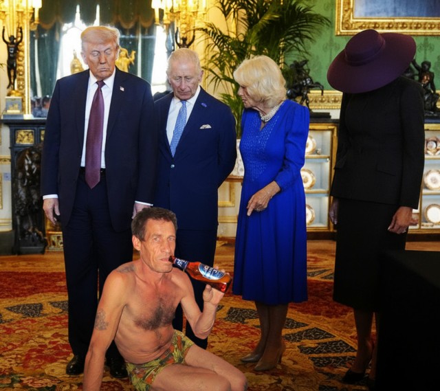 Дональд и Мелания Трамп вчера покинули Великобританию