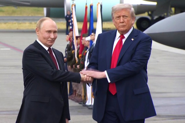 Трамп назвал «примитивной» войну в Украине на фоне операции США по похищению Мадуро.