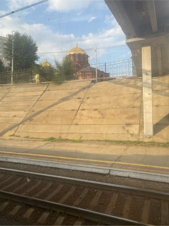 Что за окном?