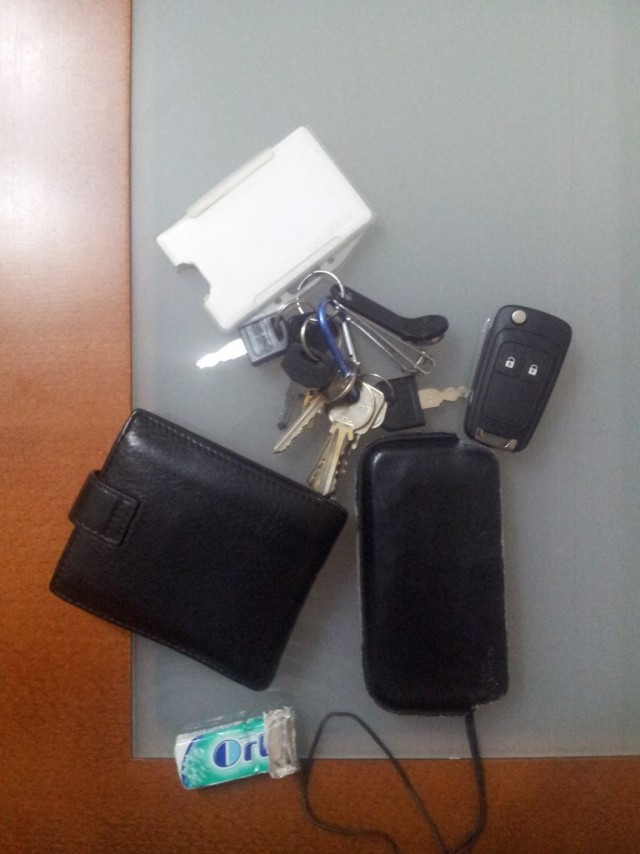 Кто что носит в карманах