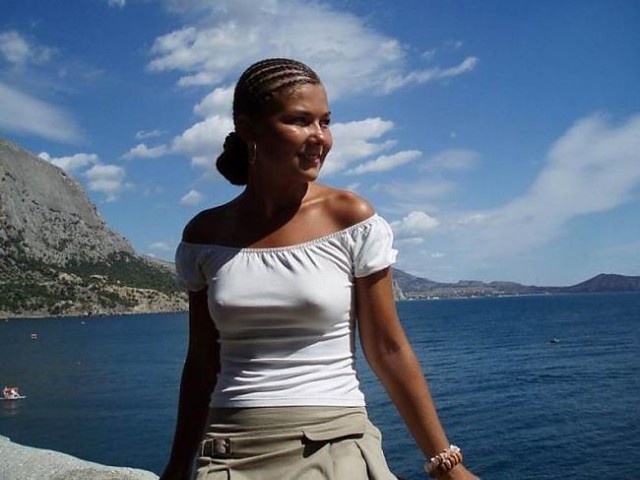 Девушки без бюстгальтеров