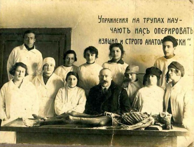 История в фотографиях