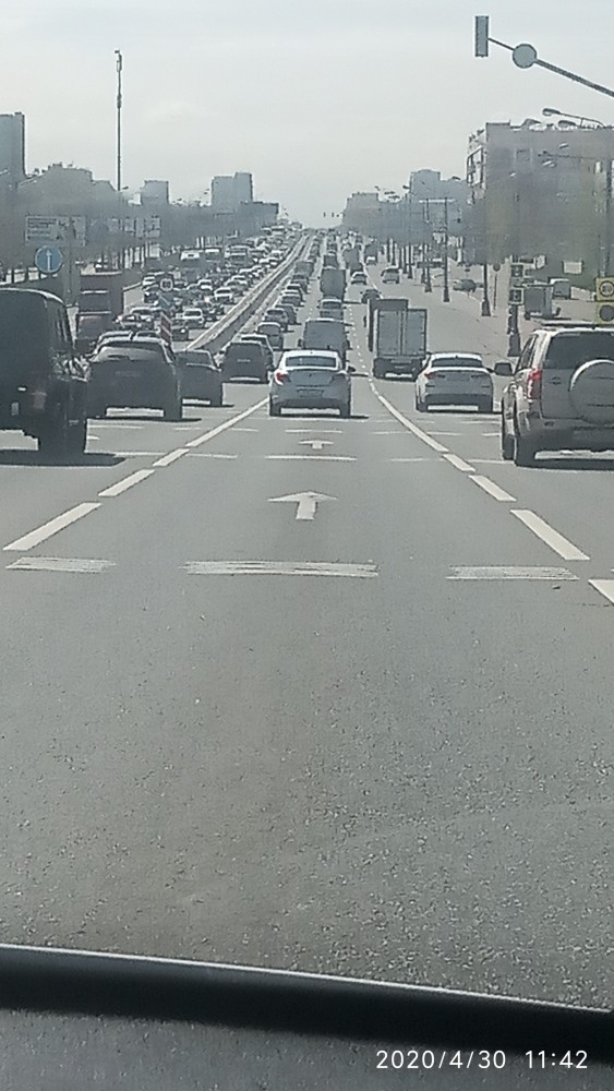 В Подмосковье введут "масочный режим"