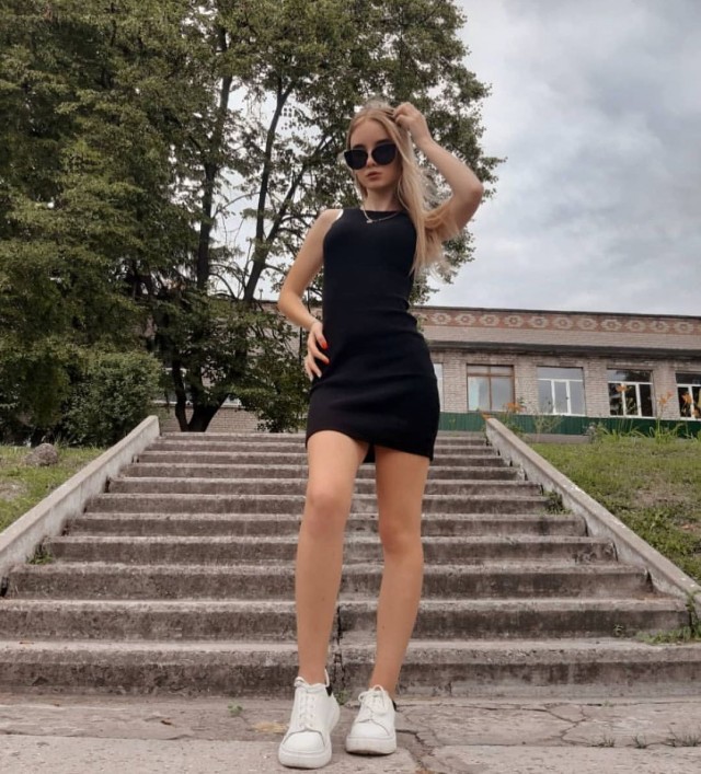 Красотки из социальных сетей