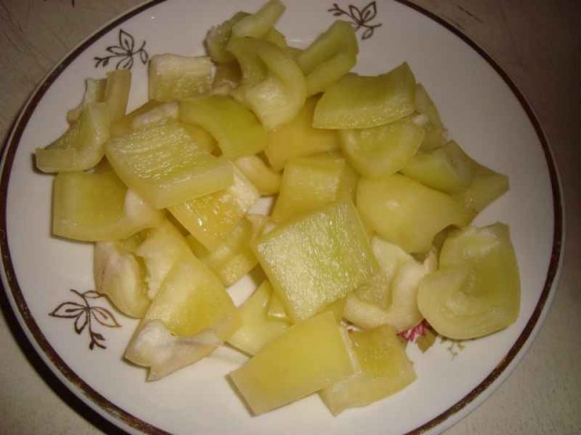 Кус-кус с овощами, кешью и курицей