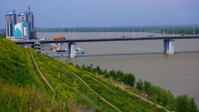 12 рек на берегах которых находятся наши 15 городов-миллионников