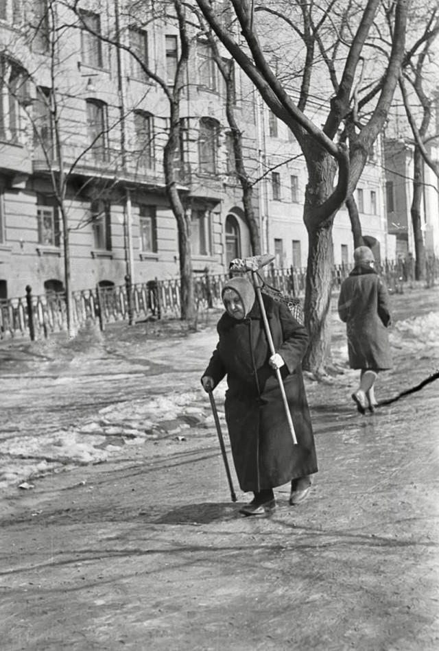 Москва и москвичи. Двадцатый век. 03.03.2025