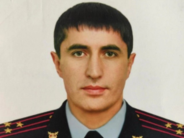 А хотел просто мусор вывезти. Как владелец модного кафе помог поймать на взятке полковника полиции