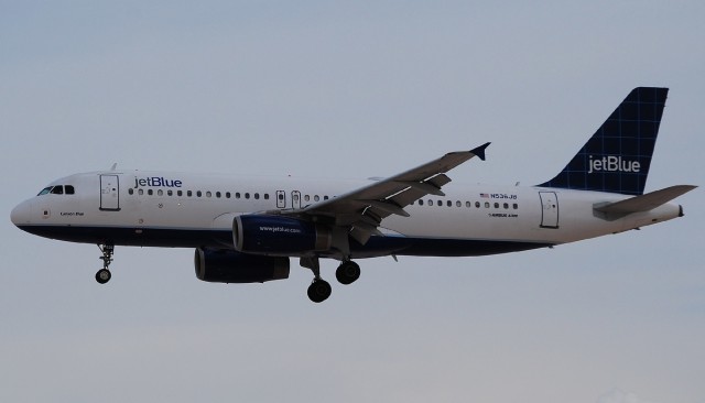 Ювелирная работа: как Аэробус A320 сел с повернутым колесом