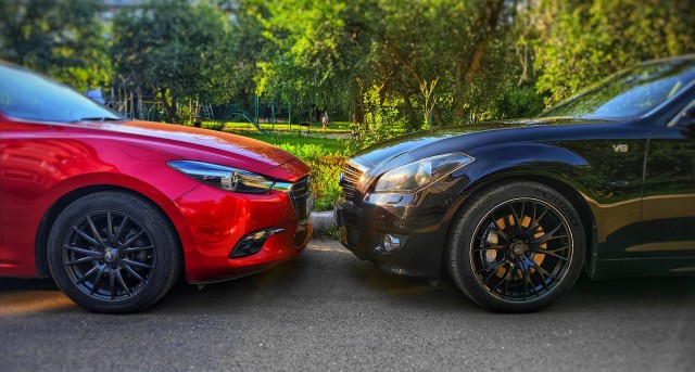 Кто все эти люди, которые плачут по V8, но сами ездят на 1.6?