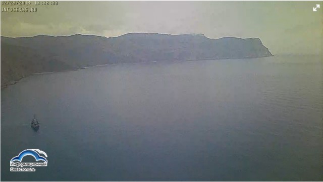 Аэропорты Крыма заблокированы российскими военными