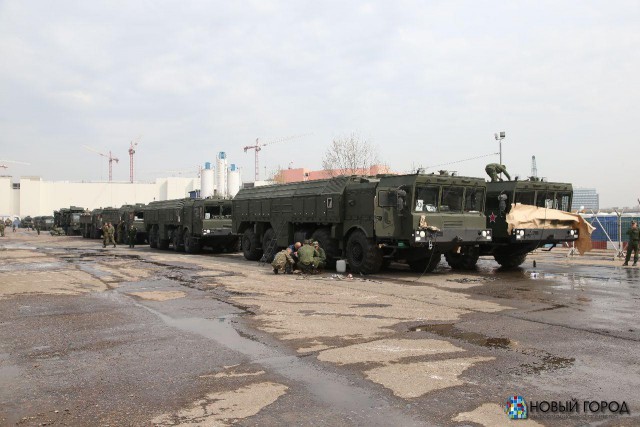 Техника на Ходынке и перегон техники в Москву