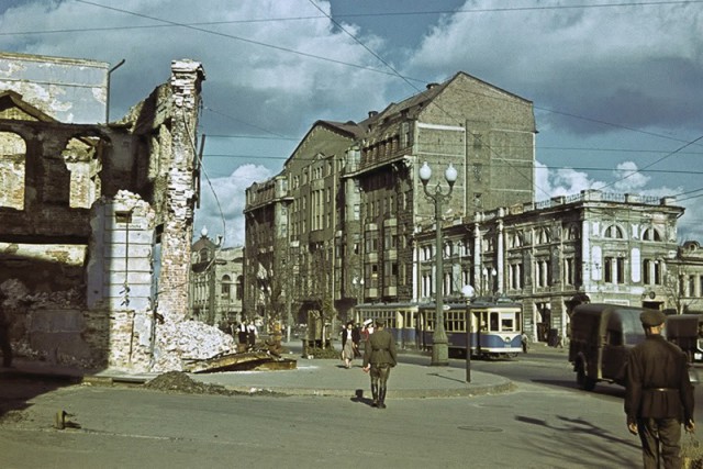 Фотографии из оккупированного немцами Харькова