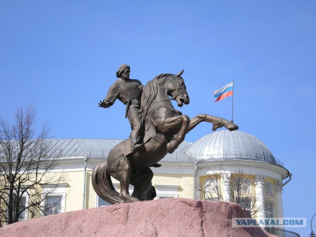 Интересные памятники вашего города