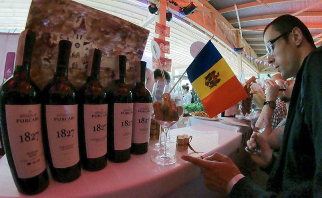 Молдова исключила вино из списка алкогольных напитков и признала продуктом питания