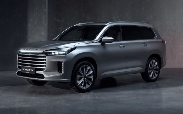На бывшем росс. заводе Mercedes-Benz собрали партию кроссоверов Exeed VX. Но сборка нерентабельна: получаются дороже китайских