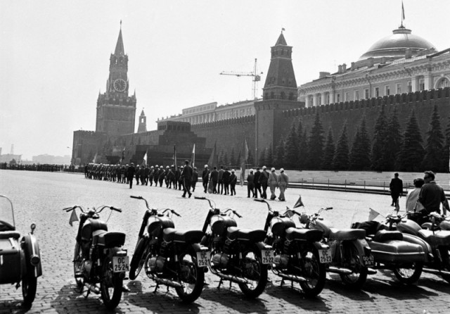 Интересные и редкие ретро-фотографии 15.08.24