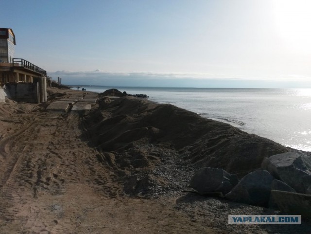 В Крыму в курортном поселке Николаевка хозяин приб
